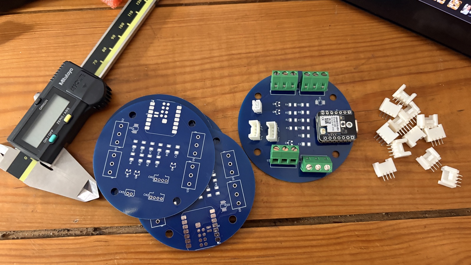 Fabricated well-bouy01 boards from JLCPCB